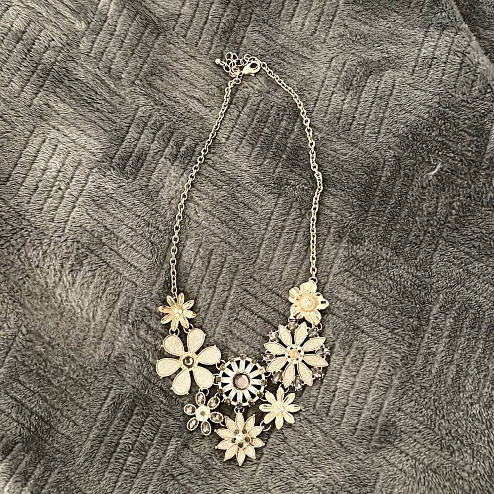 Beautiful JCrew statement necklace.